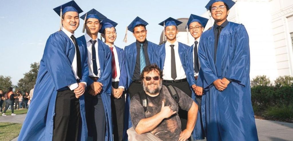 Jack Black appare nelle foto di LAUREA